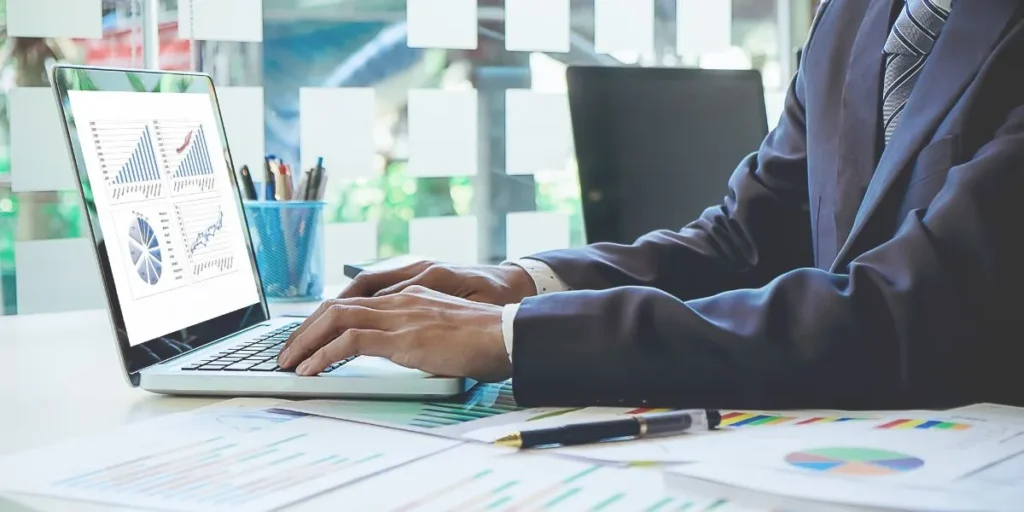 Low-Stress Jobs That Pay Well Without A Degree 