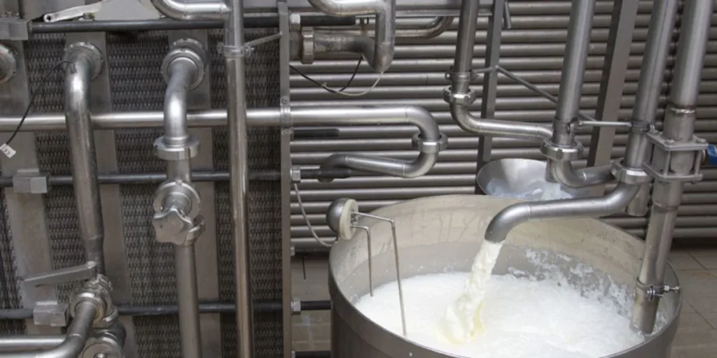 Dairy Products Manufacturing (Paneer, Ghee, Flavoured Milk) - Manufacturing Business Ideas